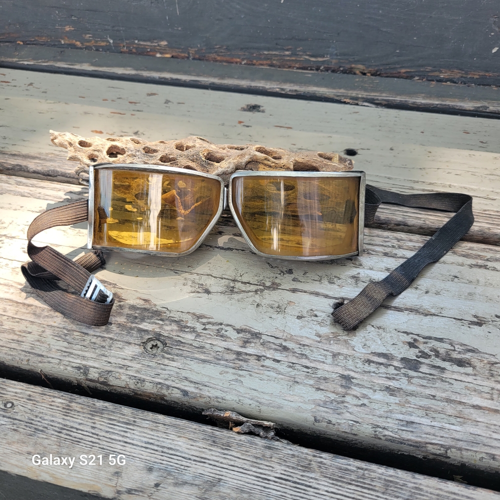 Vintage 1940-50 Cesco Amber Glass Riding Goggles